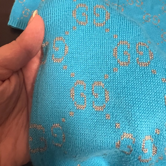 GUCCI ONESIE there was damage, but I it been fixed - Picture 9 of 12